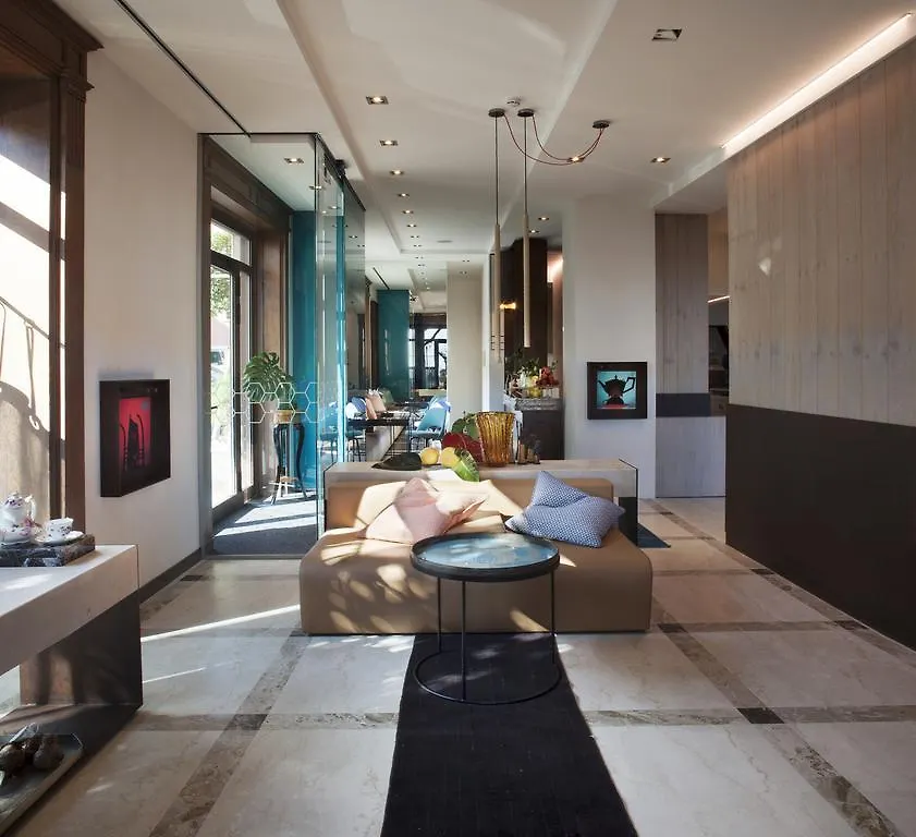 Park Hotel Desenzano del Garda 4*,  Italy